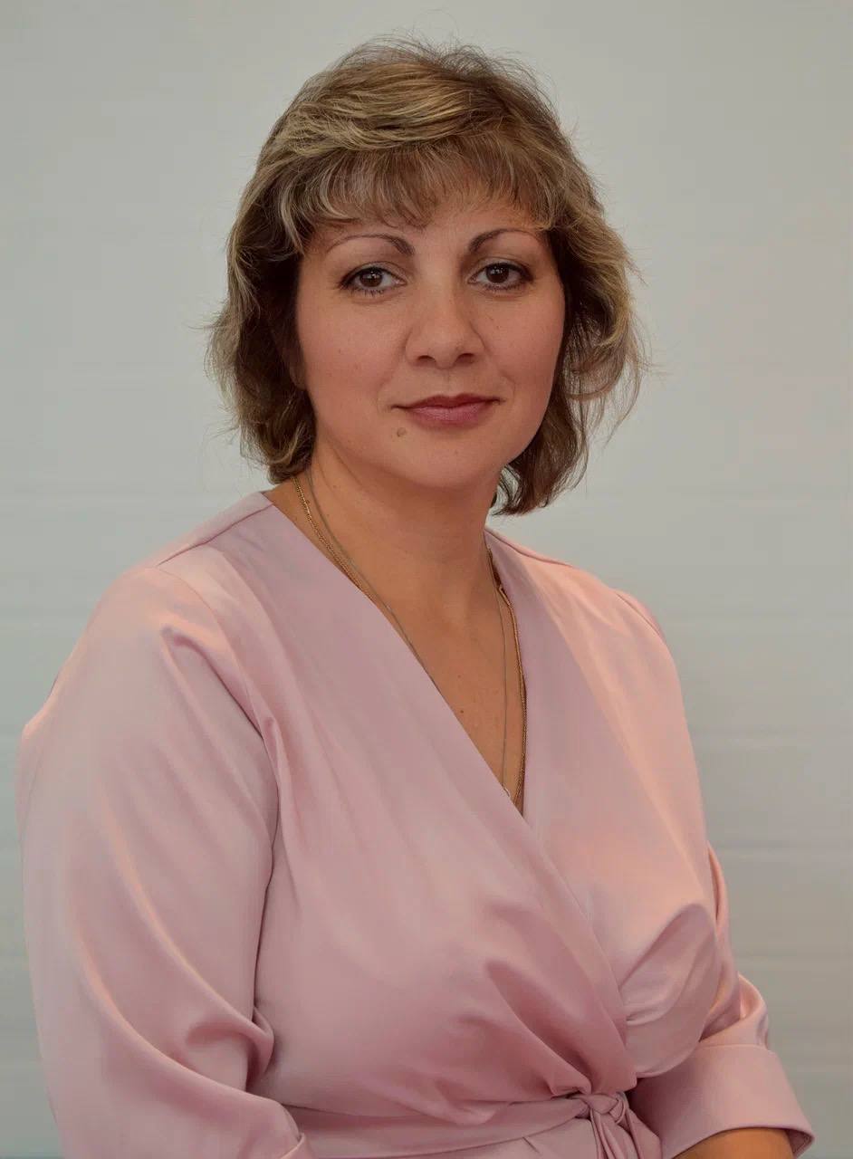 Педагогический работник Мелтонян Наира Федяевна.